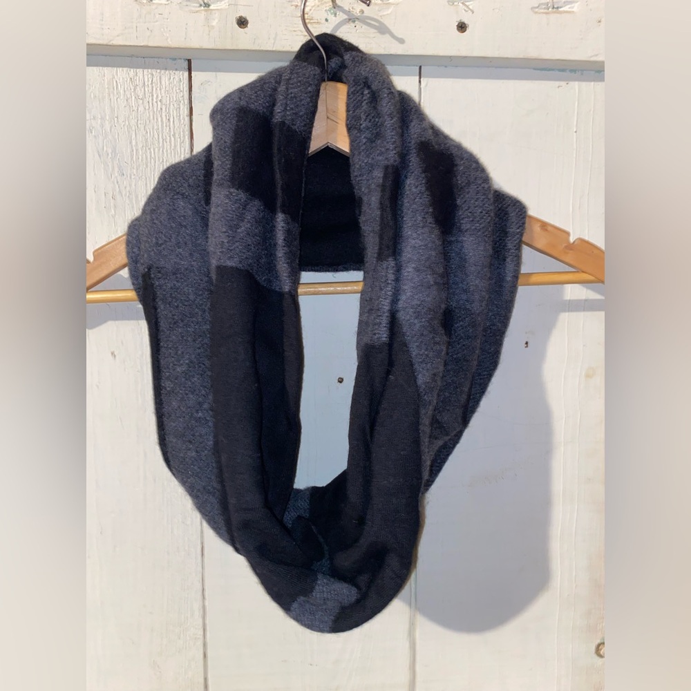 Infinity Wool Scarf